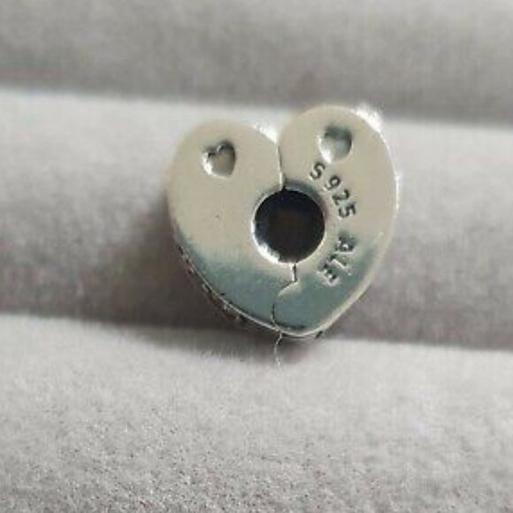 Pandora Clear Pave Heart Clip ONLY 4 in Stock - Picture 3 of 3